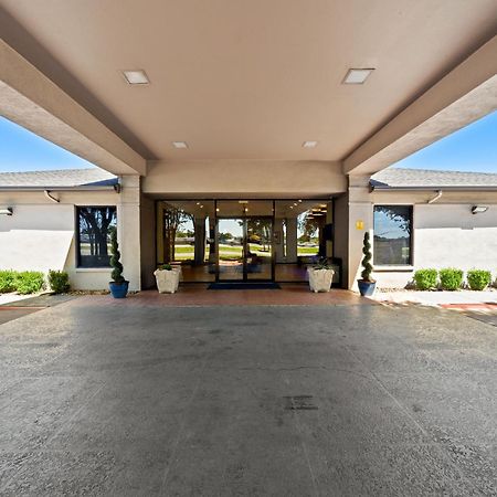 Days Inn By Wyndham Round Rock Buitenkant foto