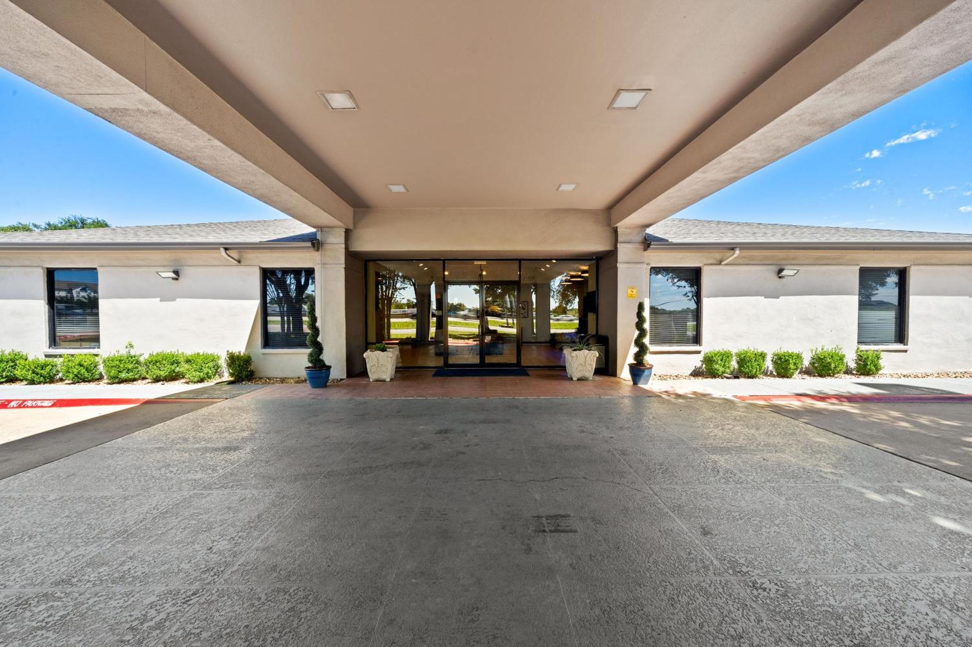 Days Inn By Wyndham Round Rock Buitenkant foto