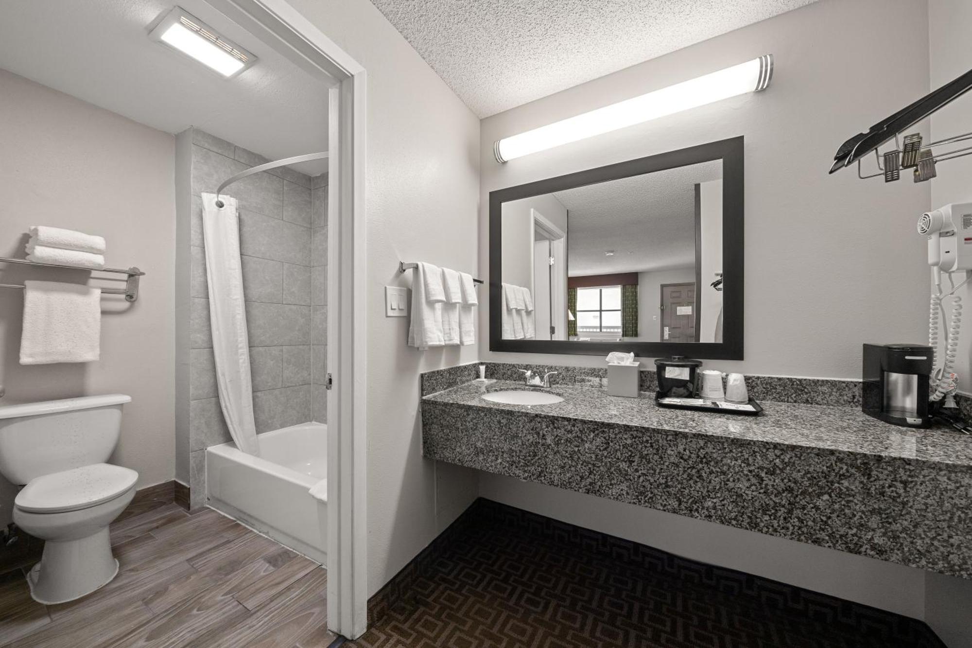 Days Inn By Wyndham Round Rock Buitenkant foto