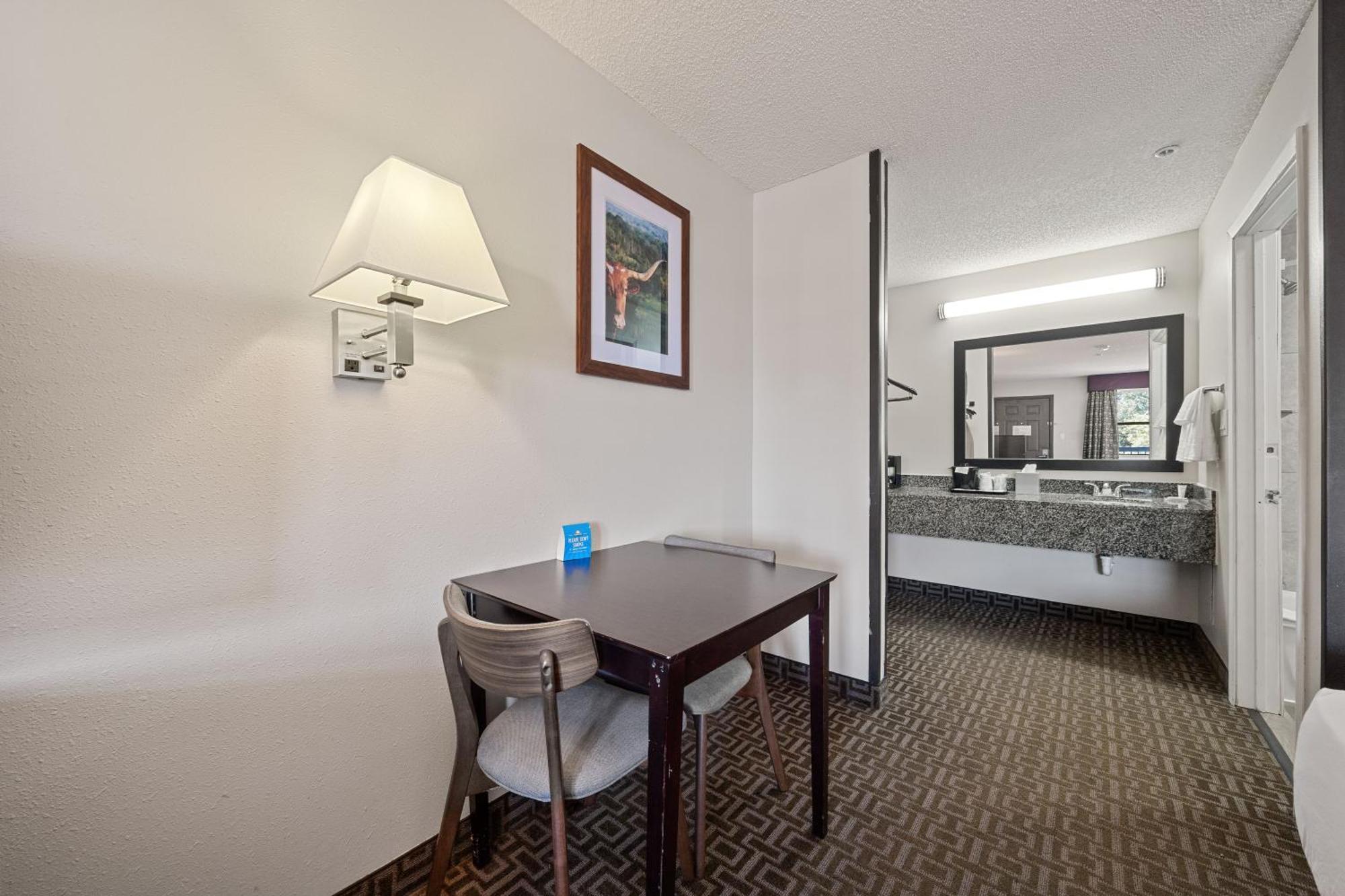 Days Inn By Wyndham Round Rock Buitenkant foto