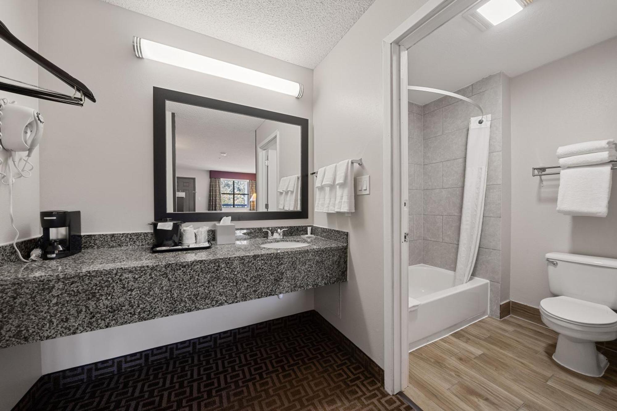 Days Inn By Wyndham Round Rock Buitenkant foto