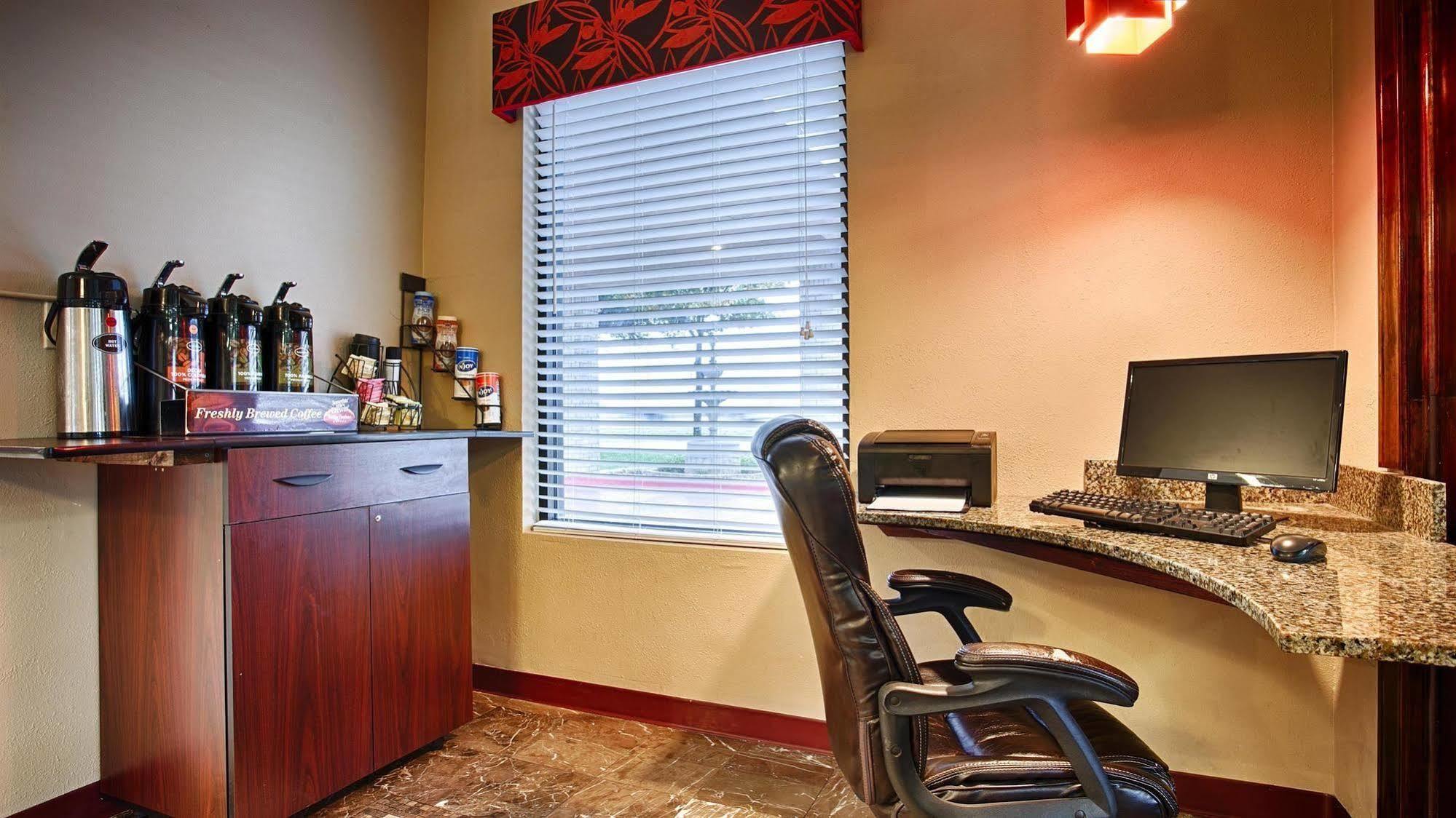 Days Inn By Wyndham Round Rock Buitenkant foto